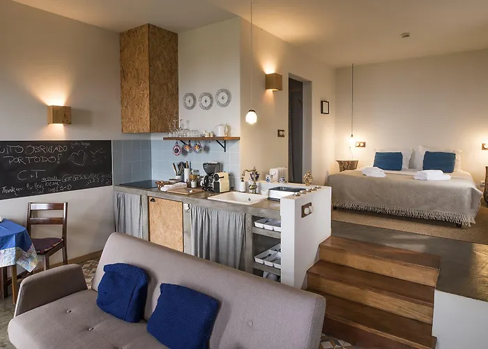 Casas Da Levada * بونتا دو بارغو