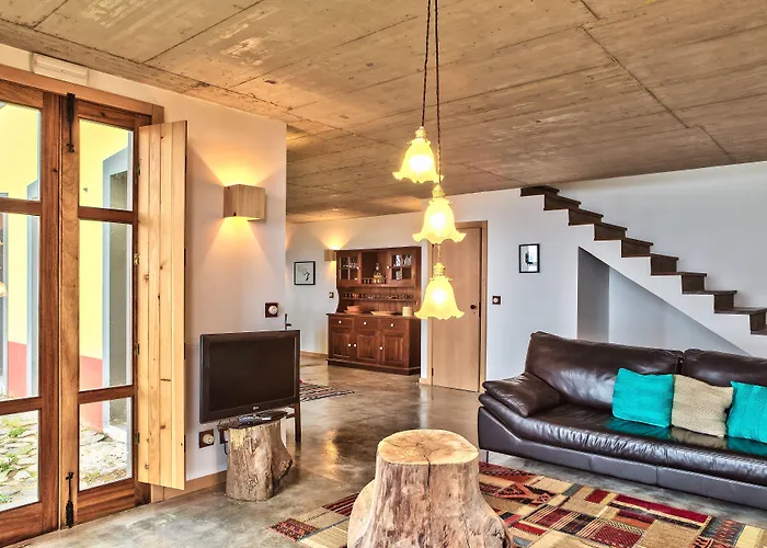 Casas Da Levada * بونتا دو بارغو